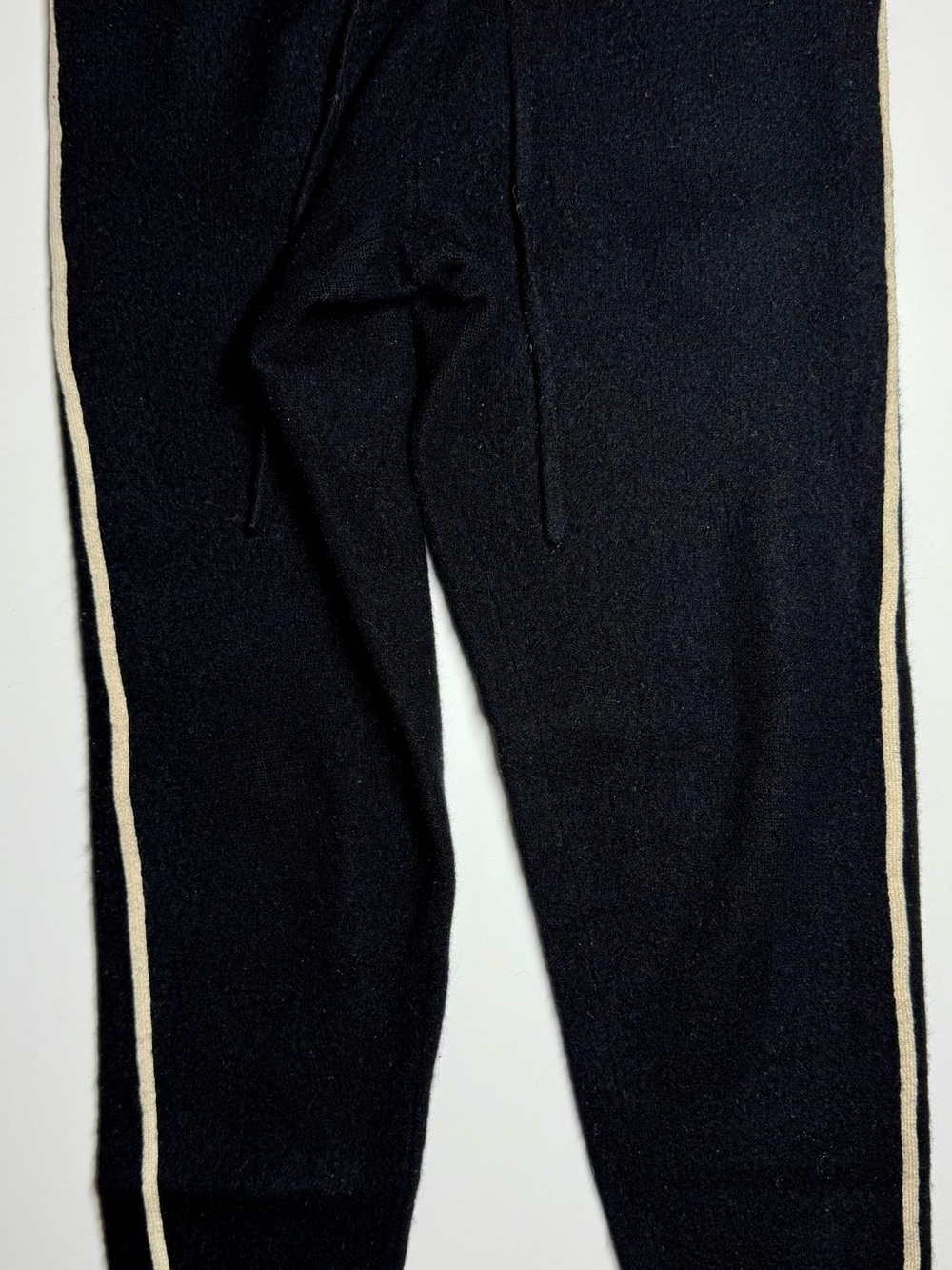 Athleta Derek Lam 10C Cashmere Jogger Pants Women’s Small Black Cozy Tapered EUC